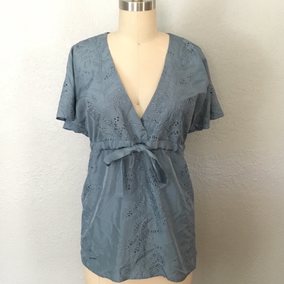 Banana Republic Tops - Banana republic silk embroidered eyelet blouse